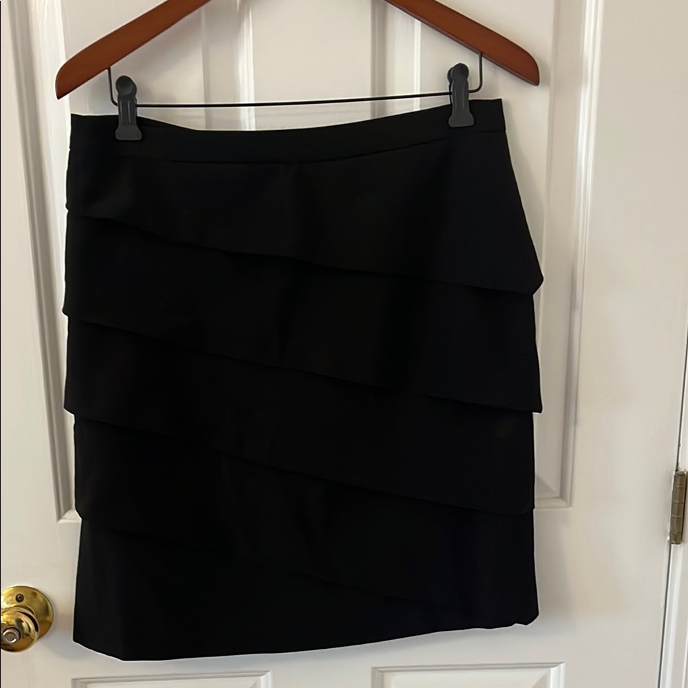 Focus 2000 Elegant Black Layered lined Skirt, size 10p. EUC